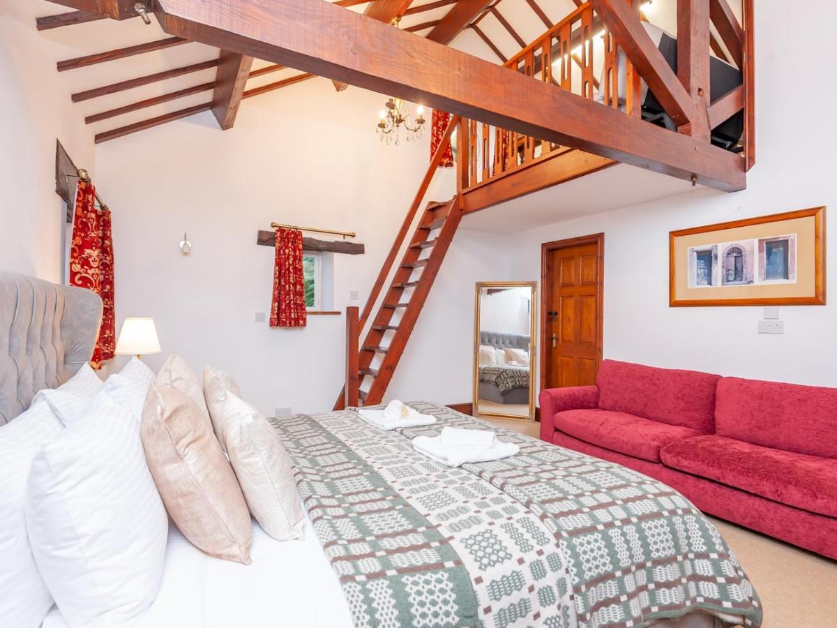 Willa Farmhouse Barn - Rustic Luxury For Families -Leeds Pass The Keys Pudsey Zewnętrze zdjęcie