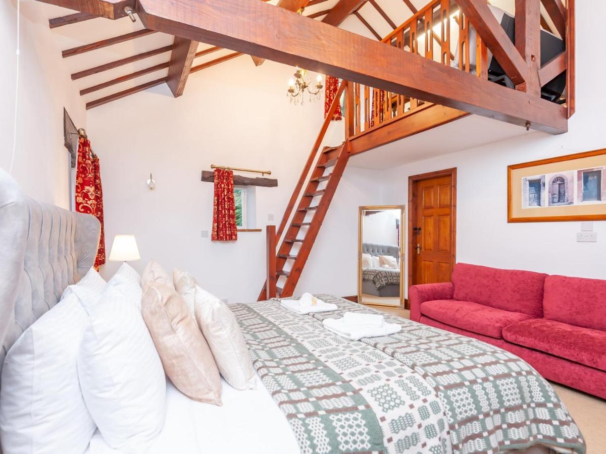 Willa Farmhouse Barn - Rustic Luxury For Families -Leeds Pass The Keys Pudsey Zewnętrze zdjęcie